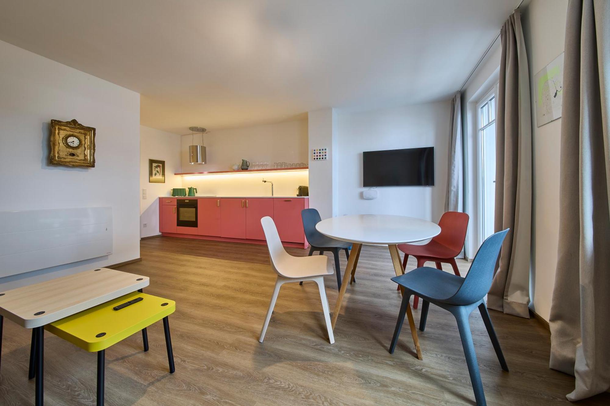 Hildy's Apartment